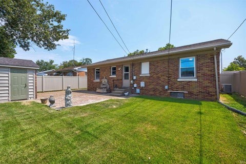 Tiny photo for 1817 Broadmoor Avenue, Evansville, IN 47714 (MLS # 202632750)