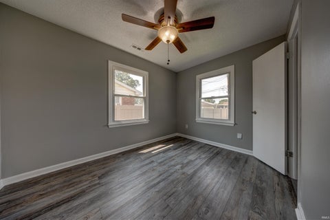 Tiny photo for 1817 Broadmoor Avenue, Evansville, IN 47714 (MLS # 202632750)