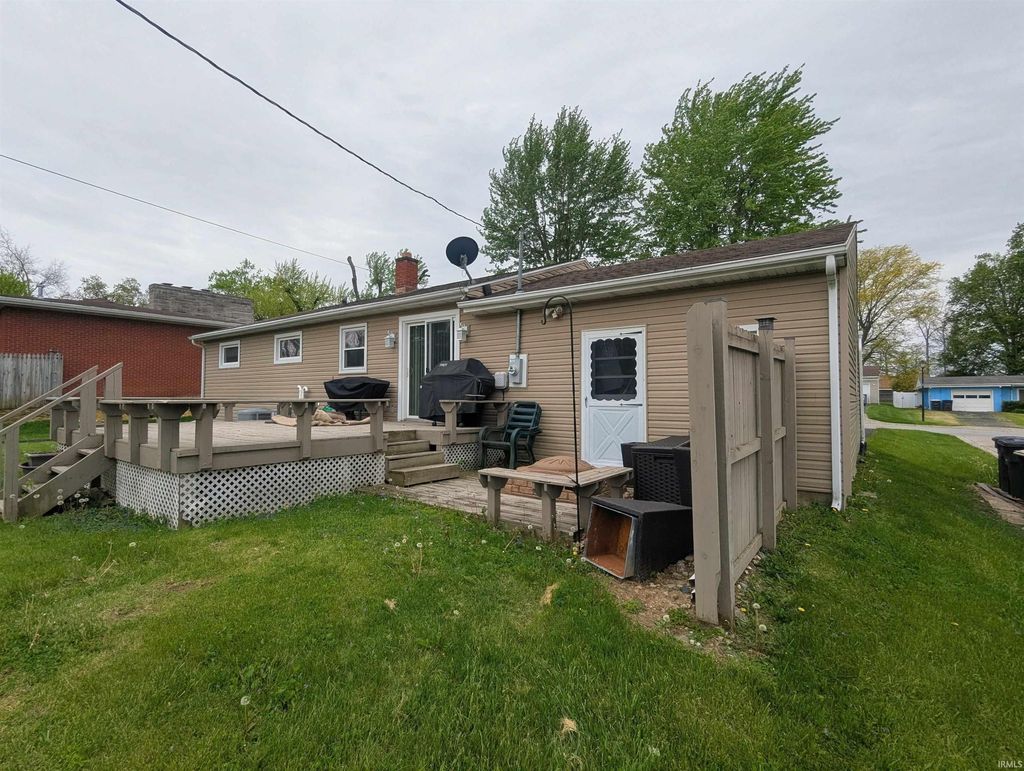 Photo of 6609 Maywood Circle, Fort Wayne, IN 46819 (MLS # 202616315)