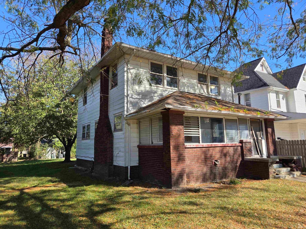 Photo of 1316 E Main Street, Muncie, IN 47305 (MLS # 202644003)