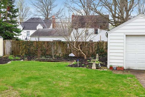Tiny photo for 1406 E Monroe Street, South Bend, IN 46615 (MLS # 202612498)