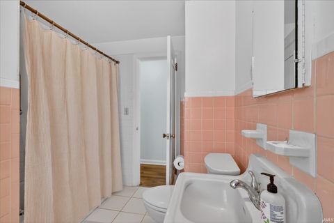 Tiny photo for 1406 E Monroe Street, South Bend, IN 46615 (MLS # 202612498)