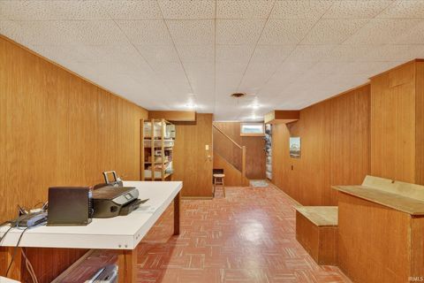 Tiny photo for 1406 E Monroe Street, South Bend, IN 46615 (MLS # 202612498)