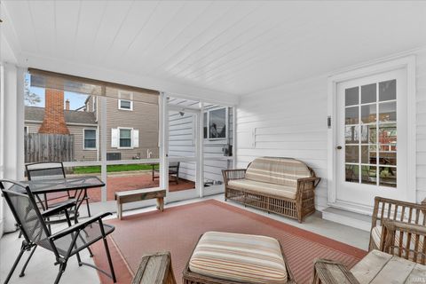Tiny photo for 1406 E Monroe Street, South Bend, IN 46615 (MLS # 202612498)