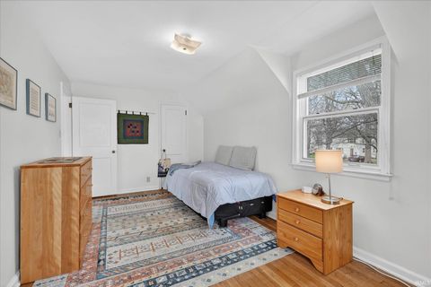 Tiny photo for 1406 E Monroe Street, South Bend, IN 46615 (MLS # 202612498)