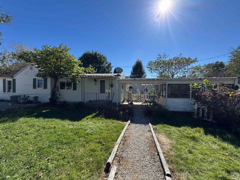 Tiny photo for 1129 Lewis Street, Kokomo, IN 46902 (MLS # 202643578)