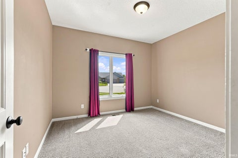 Tiny photo for 178 Begonia Court, Fort Wayne, IN 46814 (MLS # 202635264)