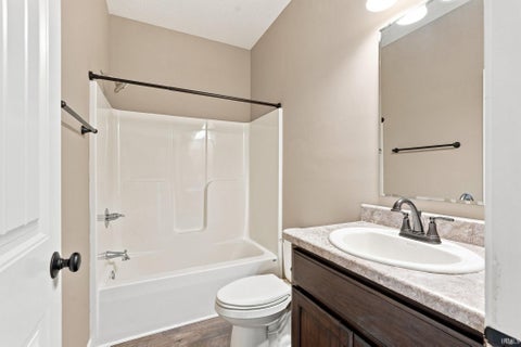Tiny photo for 178 Begonia Court, Fort Wayne, IN 46814 (MLS # 202635264)