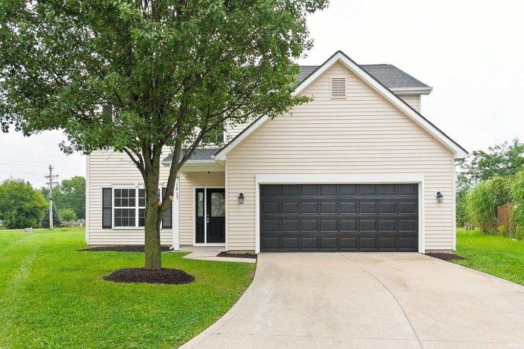 Photo of 1017 Ginseng Lane, Fort Wayne, IN 46819 (MLS # 202637412)