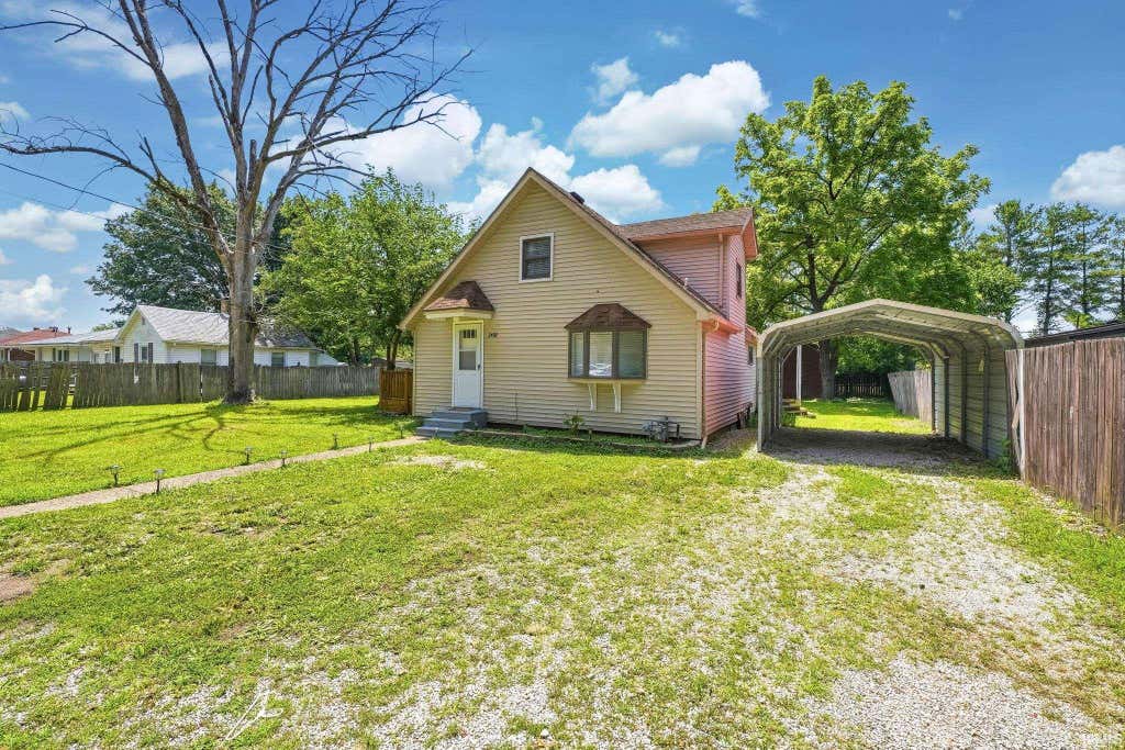 Photo of 3458 Koressel Avenue, Evansville, IN 47712 (MLS # 202626584)