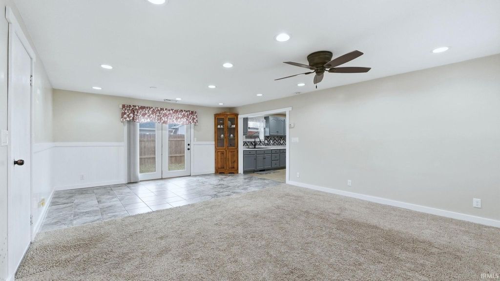 Photo of 29 E Sunnydale Drive, Huntington, IN 46750 (MLS # 202606356)