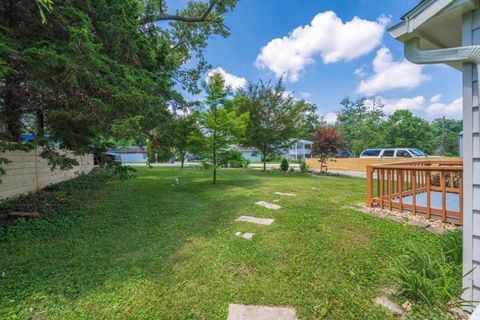 Tiny photo for 2605 S Bryan Street, Bloomington, IN 47403 (MLS # 202612689)