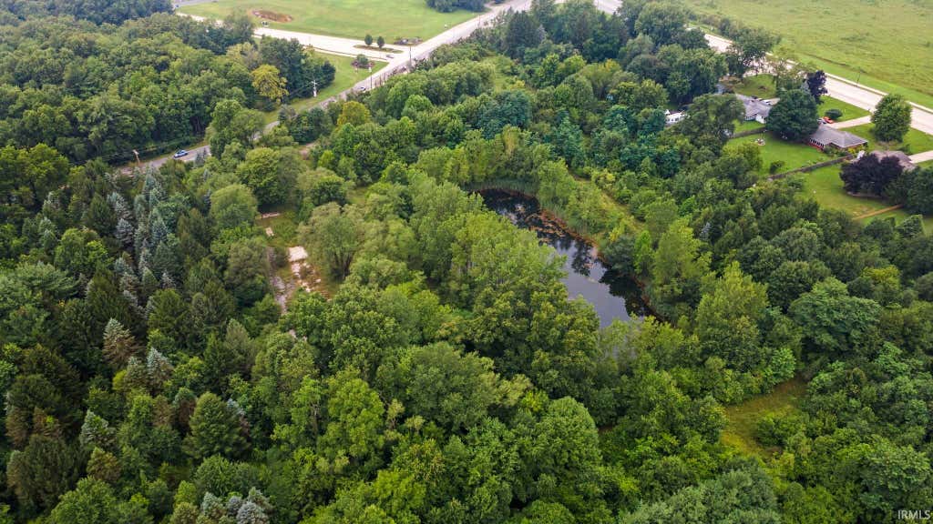 Photo of 54160 Fir Road #4, Mishawaka, IN 46545 (MLS # 202633725)