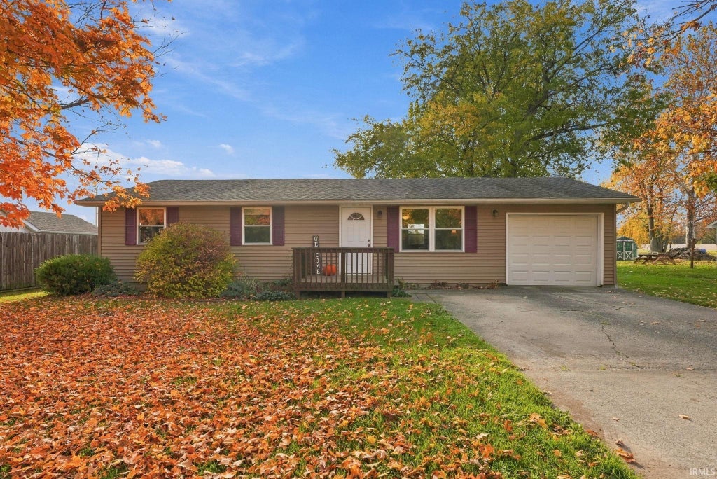 Photo of 337 W Pleasant St St, Churubusco, IN 46723 (MLS # 202644724)
