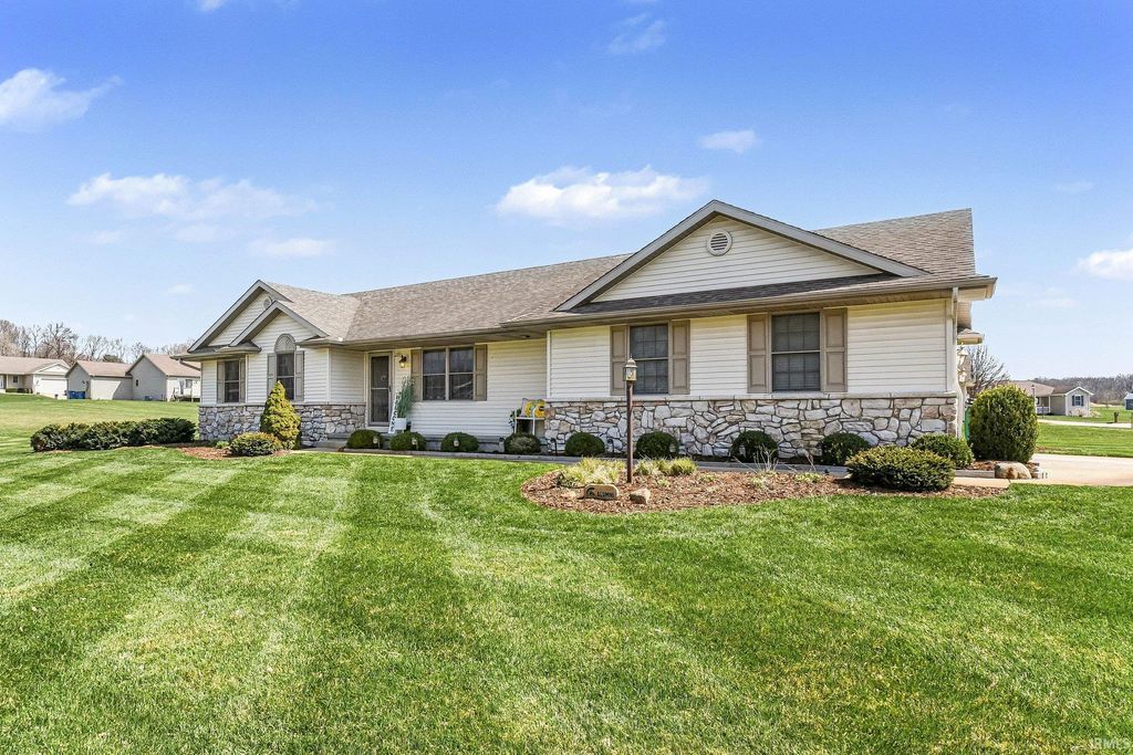 Photo of 20063 Moonstone Lane, Goshen, IN 46528 (MLS # 202612395)