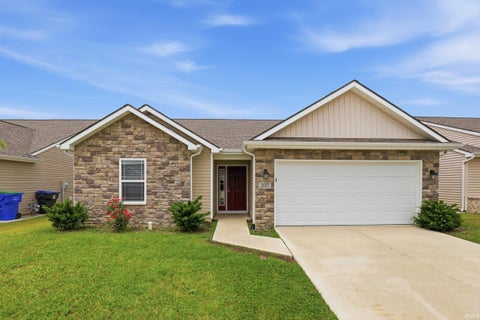 Tiny photo for 2137 Blue Spring Run, Fort Wayne, IN 46808 (MLS # 202622230)