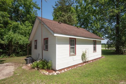Tiny photo for 5733 E 200 N Road, Lafayette, IN 47905 (MLS # 202628041)