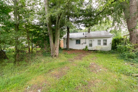 Tiny photo for 1634 N Olive Street, South Bend, IN 46628 (MLS # 202634295)