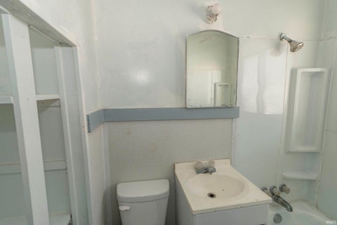 Tiny photo for 1634 N Olive Street, South Bend, IN 46628 (MLS # 202634295)