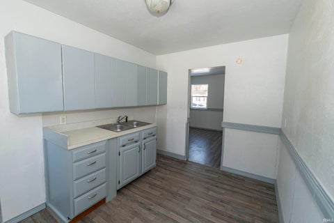 Tiny photo for 1634 N Olive Street, South Bend, IN 46628 (MLS # 202634295)