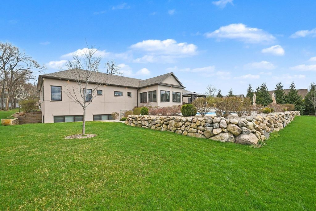 Photo of 53303 Nadine Street, South Bend, IN 46637 (MLS # 202613214)