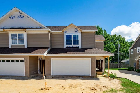 Tiny photo for 930 Keenan Court, South Bend, IN 46615 (MLS # 202635236)