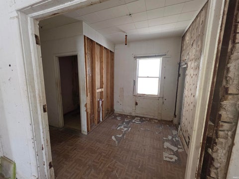 Tiny photo for 121 E Dayton Street, South Bend, IN 46613 (MLS # 202637977)