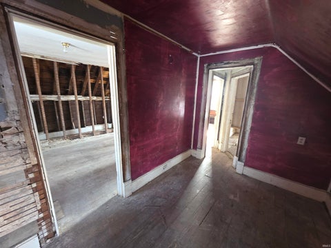 Tiny photo for 121 E Dayton Street, South Bend, IN 46613 (MLS # 202637977)