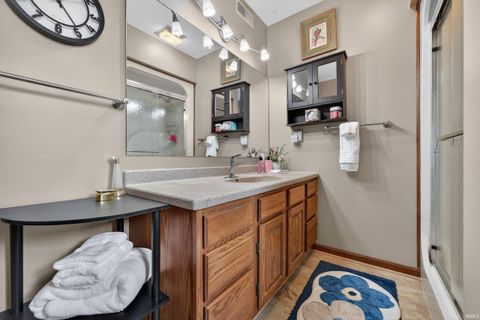 Tiny photo for 401 DORAL Park, Kokomo, IN 46901 (MLS # 202615282)