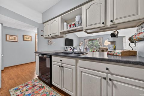 Tiny photo for 401 DORAL Park, Kokomo, IN 46901 (MLS # 202615282)