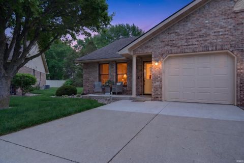 Photo of 401 DORAL Park, Kokomo, IN 46901 (MLS # 202615282)
