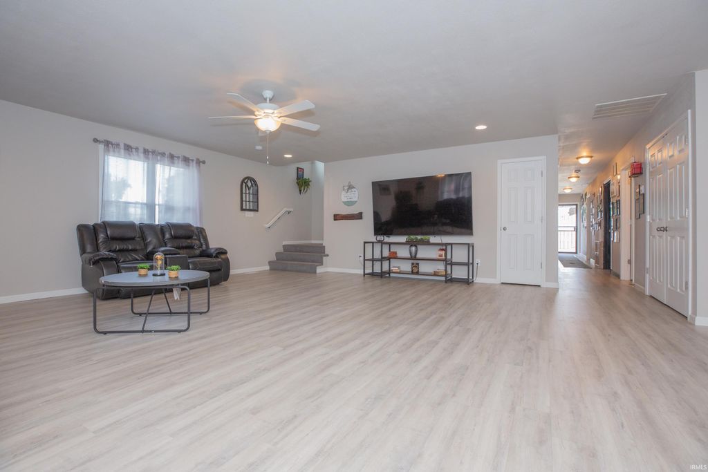 Photo of 302 E Tennessee Street, Evansville, IN 47711 (MLS # 202602902)