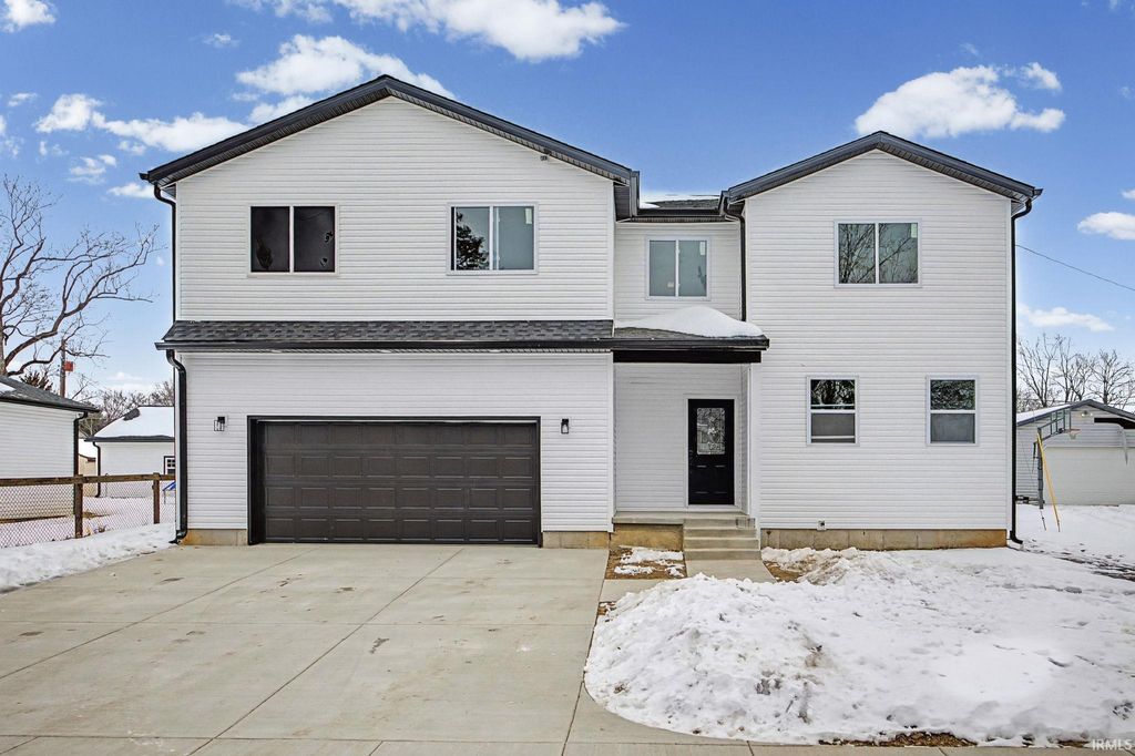 Photo of 318 W First Street, Mulberry, IN 46058 (MLS # 202603871)