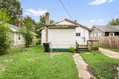 Tiny photo for 1509 McPherson Street, South Bend, IN 46613 (MLS # 202638864)