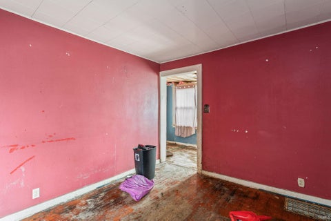 Tiny photo for 1509 McPherson Street, South Bend, IN 46613 (MLS # 202638864)