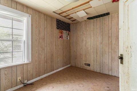 Tiny photo for 1509 McPherson Street, South Bend, IN 46613 (MLS # 202638864)
