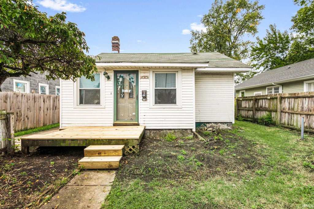 Photo of 1509 McPherson Street, South Bend, IN 46613 (MLS # 202638864)