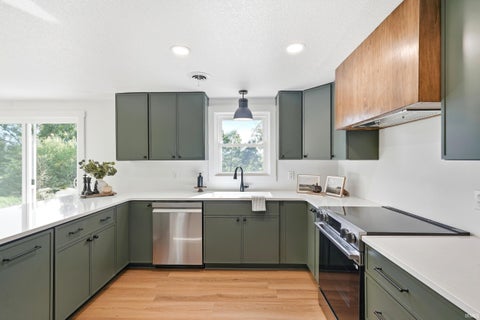 Tiny photo for 2720 E 500 Road, Columbia City, IN 46725 (MLS # 202641443)
