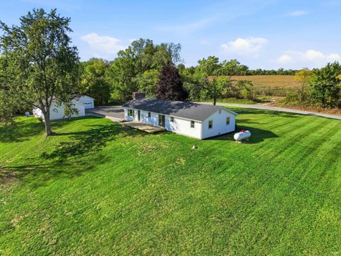Tiny photo for 2720 E 500 Road, Columbia City, IN 46725 (MLS # 202641443)