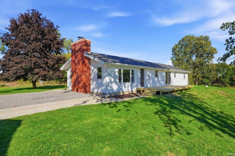 Tiny photo for 2720 E 500 Road, Columbia City, IN 46725 (MLS # 202641443)