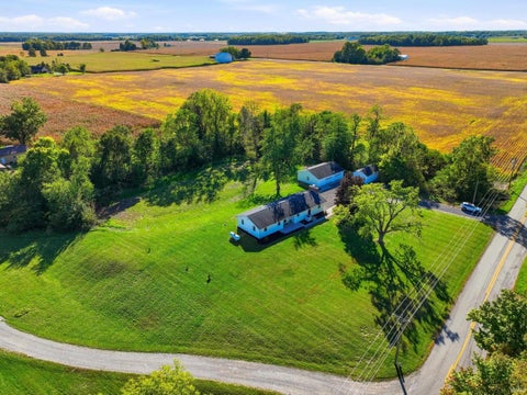 Tiny photo for 2720 E 500 Road, Columbia City, IN 46725 (MLS # 202641443)