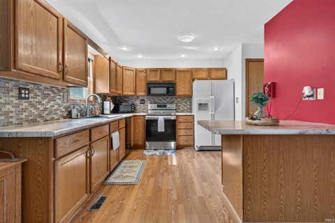 Tiny photo for 205 Georgian Lane, Logansport, IN 46947 (MLS # 202632379)