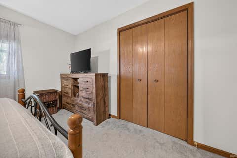 Tiny photo for 205 Georgian Lane, Logansport, IN 46947 (MLS # 202632379)