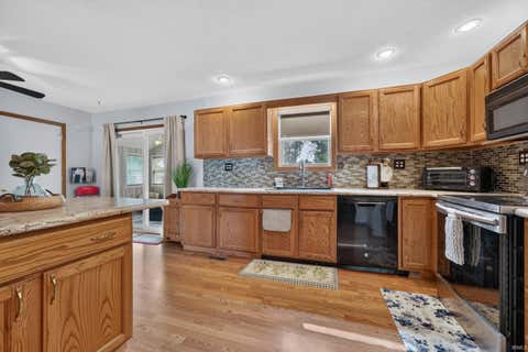 Tiny photo for 205 Georgian Lane, Logansport, IN 46947 (MLS # 202632379)