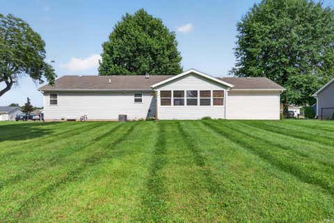 Tiny photo for 205 Georgian Lane, Logansport, IN 46947 (MLS # 202632379)