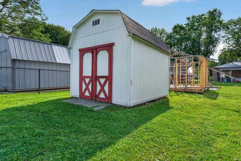 Tiny photo for 205 Georgian Lane, Logansport, IN 46947 (MLS # 202632379)