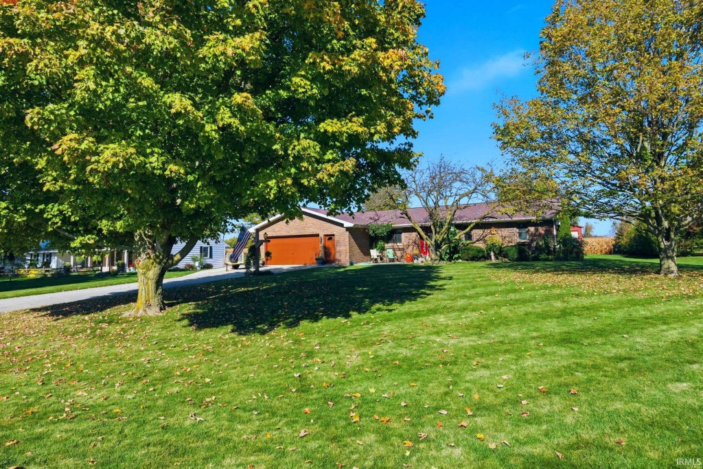 Photo of 2116 Pleasant Ridge Road, Fort Wayne, IN 46819 (MLS # 202644108)