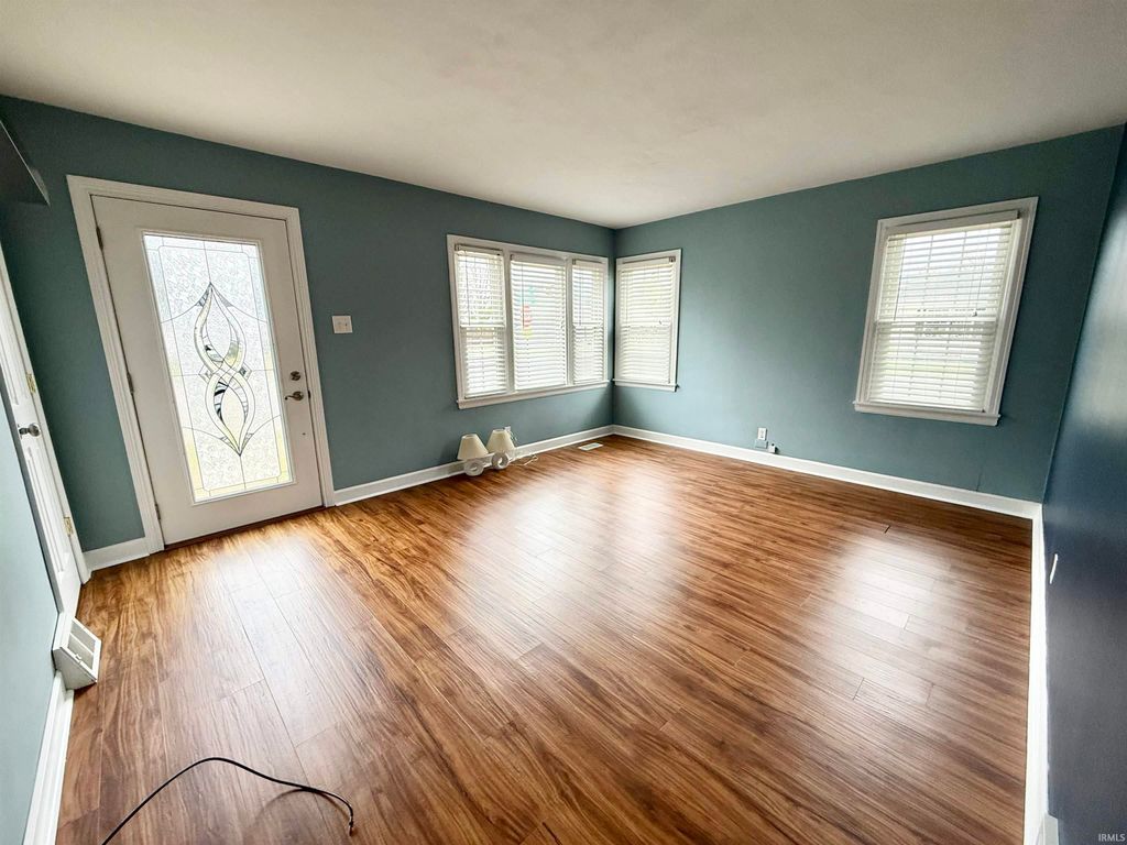 Photo of 119 S Villa Drive, Evansville, IN 47714 (MLS # 202607423)