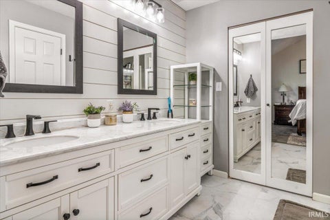 Tiny photo for 411 Maryland Street, Parker City, IN 47368 (MLS # 202622530)