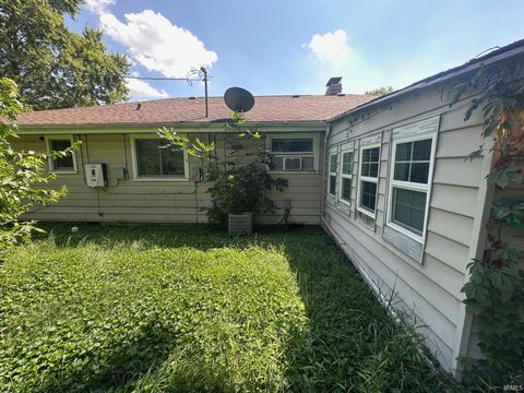 Tiny photo for 2626 W Sycamore Rd, Kokomo, IN 46901 (MLS # 202532562)